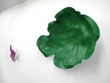 Détour - Plastique et peinture, 120x90x20cm, 2012