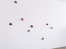 Noeuds - plastique et pigments, 15x10x15cm (x9), 2011