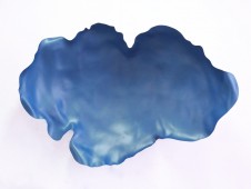Détour bleu - PVC thermoformé et peinture,130x100x30cm, 2012/ Fond municipal d'art contemporain de Gentilly
