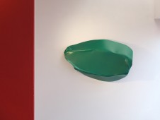 Sonochrome_PVC thermoformé, 140x120x49cm, 2017